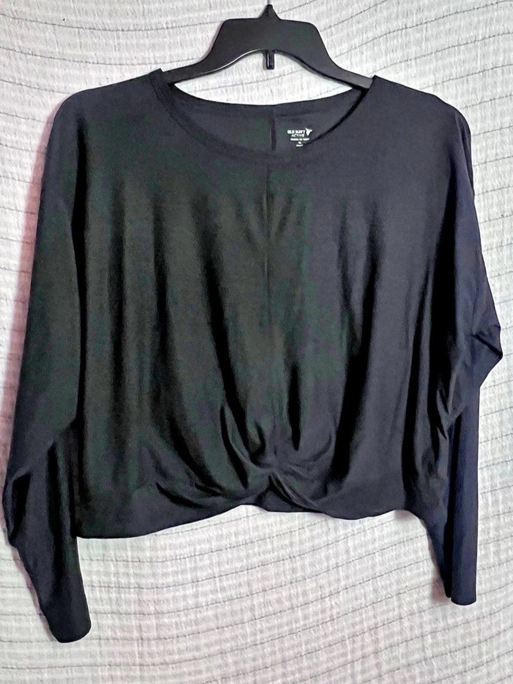 Old Navy Cloud 94 Soft Long-Sleeve Twist-Front Cropped Top Charcoal Gray Long-Sl